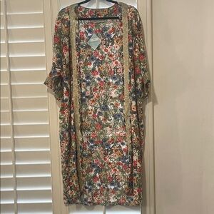 ANNA KAY Vibrant Floral Kimono